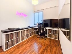 The Waterina (D14), Apartment #568069671